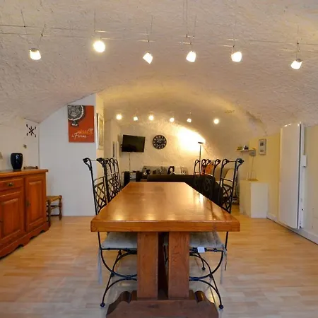 Maison Pouzilhac, 9 People, Swimming Pool, Air Conditioning Pouzilhac