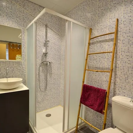 Maison Pouzilhac, 9 People, Swimming Pool, Air Conditioning