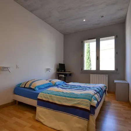 Maison Pouzilhac, 9 People, Swimming Pool, Air Conditioning